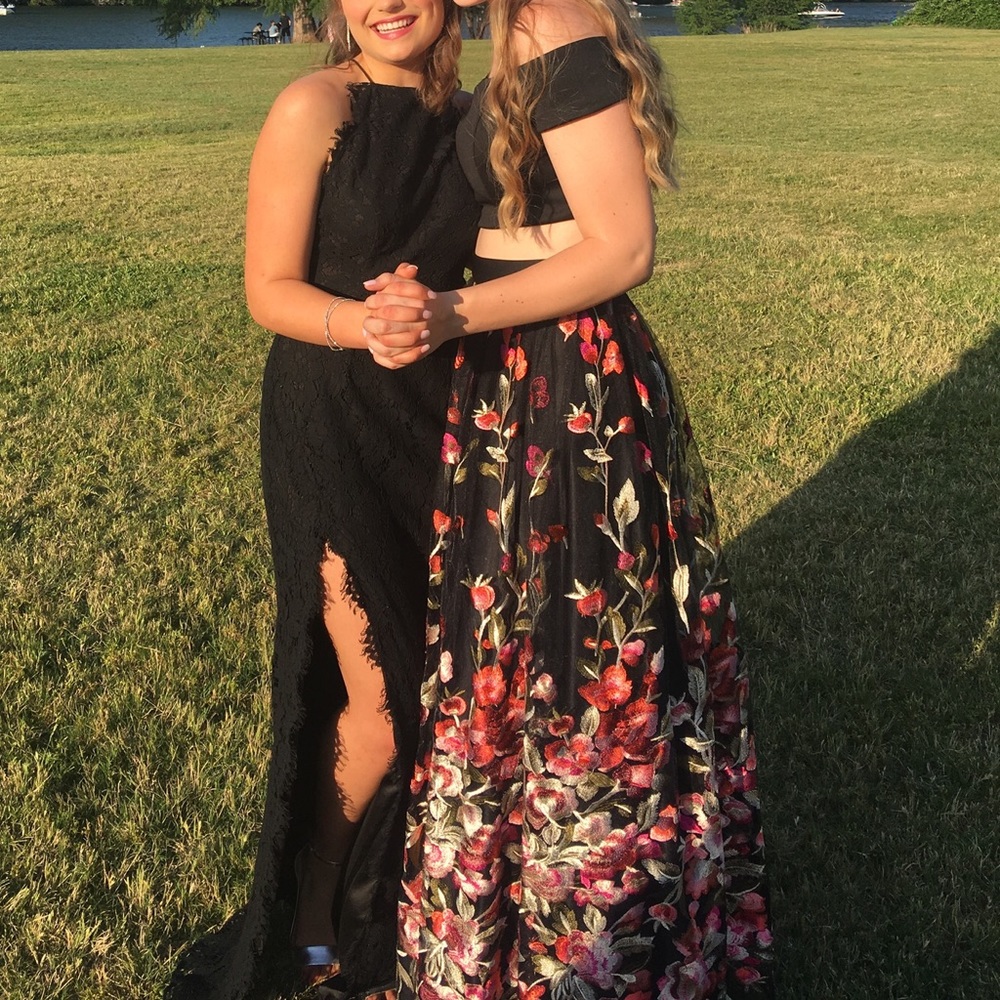 Colorful Flower PROM DRESS - Picture 3 of 3